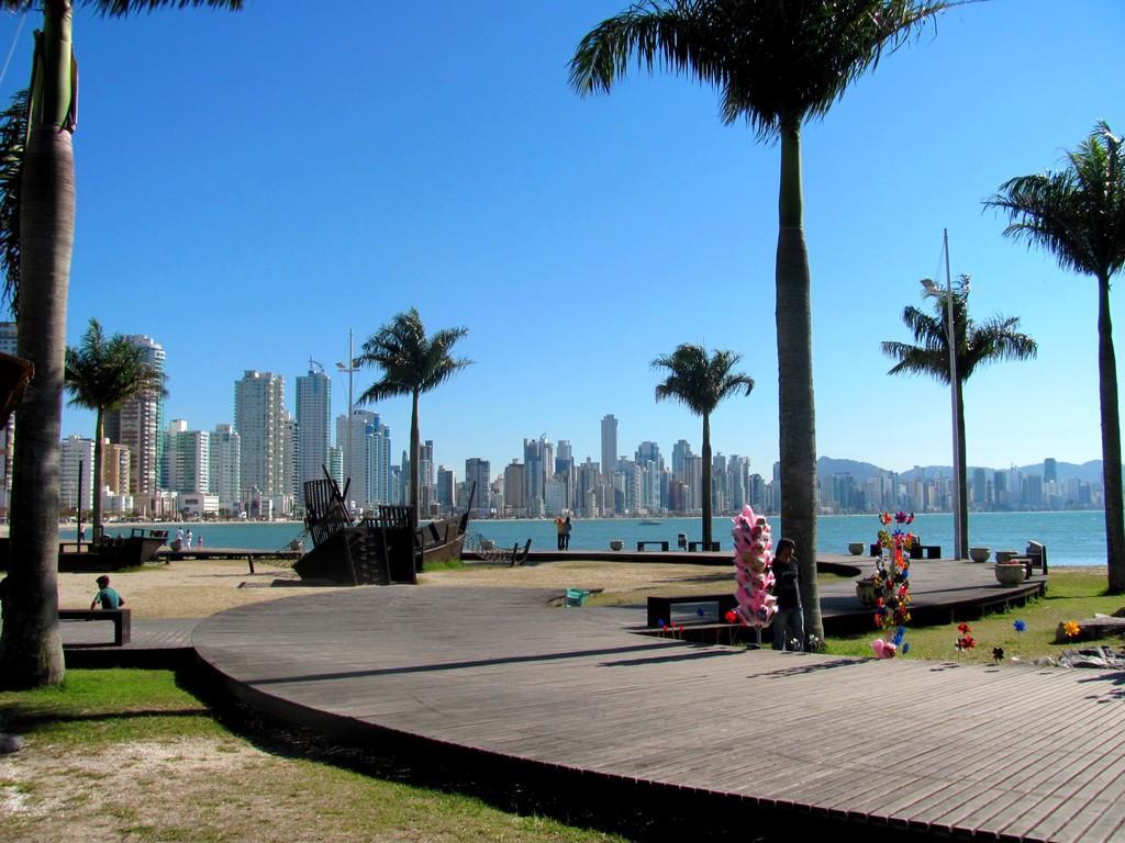 Ape Da Monica Appartement Balneário Camboriú Buitenkant foto
